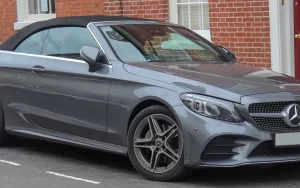 Mercedes-Benz C200